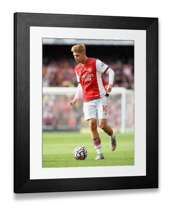 Framed Print : Arsenal's Pablo Mari Faces Off Against Chelsea in the 2021-22 Premier League Clash Framed Print : Arsenal's Pablo Mari Faces Off Against Chelsea in the 2021-22 Premier League Clash