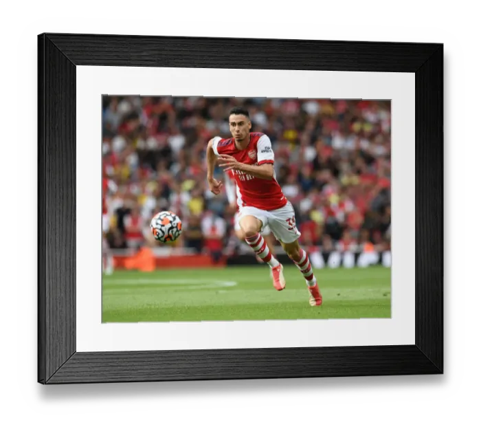 Framed Print : Martinelli vs. Chelsea: Arsenal's Rising Star Clashes in Premier League Battle