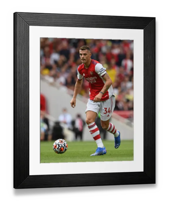 Framed Print : Granit Xhaka: In Action for Arsenal against Chelsea, Premier League 2021-22 Framed Print : Granit Xhaka: In Action for Arsenal against Chelsea, Premier League 2021-22