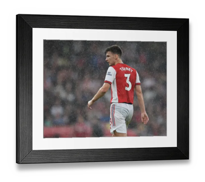 Framed Print : Arsenal's Kieran Tierney in Action Against Chelsea at Emirates Stadium (2021-22)