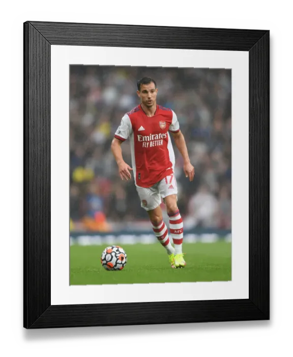 Framed Print : Arsenal vs. Chelsea Showdown: 2021-22 Premier League Clash at Emirates Stadium