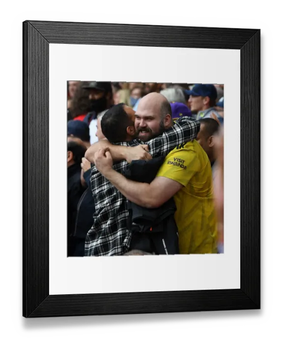 Framed Print : Arsenal Fans Embrace Before Arsenal vs Chelsea, Premier League 2021-22 Framed Print : Arsenal Fans Embrace Before Arsenal vs Chelsea, Premier League 2021-22