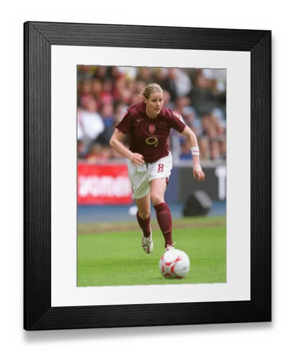 Framed Print : Kelly Smith (Arsenal). Arsenal Ladies 5: 0 Leeds United Ladies