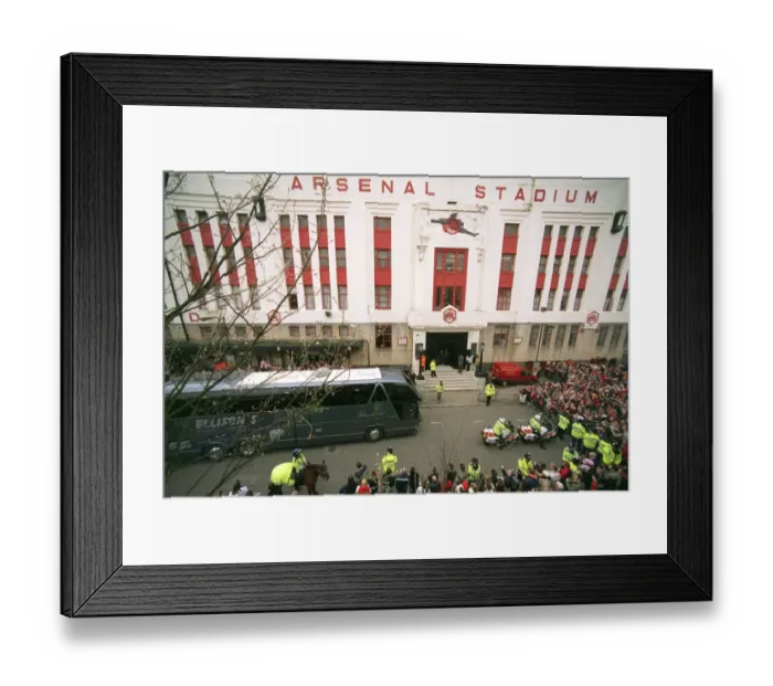 Framed Print : The Arsenal coach arrive outside the East Stand. Arsenal v West Bromwich Albion Framed Print : The Arsenal coach arrive outside the East Stand. Arsenal v West Bromwich Albion