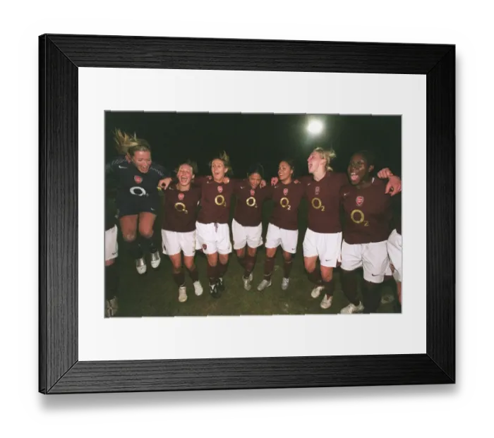 Framed Print : Arsenal Ladies celebrates winning the league Framed Print : Arsenal Ladies celebrates winning the league
