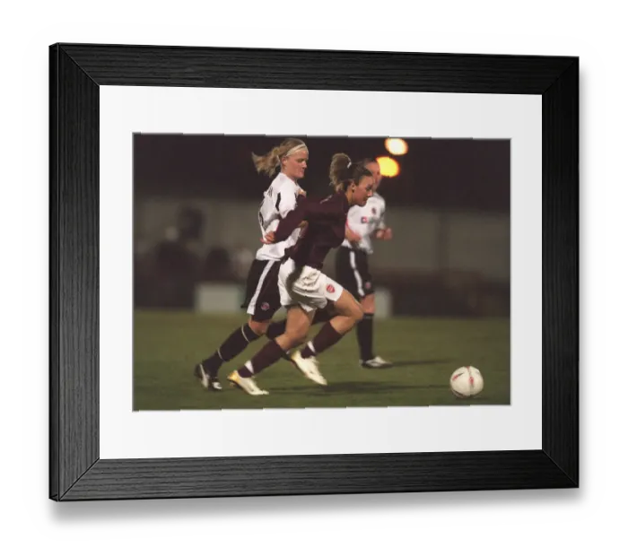 Framed Print : Lianne Sanderson (Arsenal) Katie Chapman (Charlton)