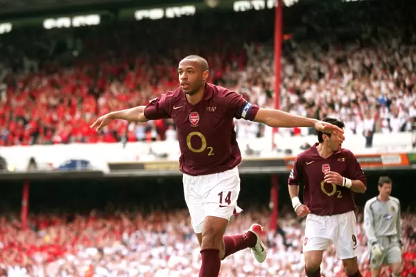 Thierry Henry's Triumph: Arsenal's Third Goal vs. Tottenham Hotspur, FA Premiership, 2006