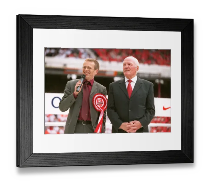Framed Print : Tom Watt and Henry Cooper during the Final Salute Ceremony Framed Print : Tom Watt and Henry Cooper during the Final Salute Ceremony