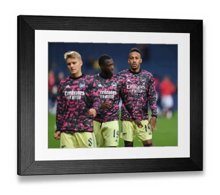 Framed Print : Arsenal's Aubameyang Prepares for Carabao Cup Battle against West Bromwich Albion Framed Print : Arsenal's Aubameyang Prepares for Carabao Cup Battle against West Bromwich Albion