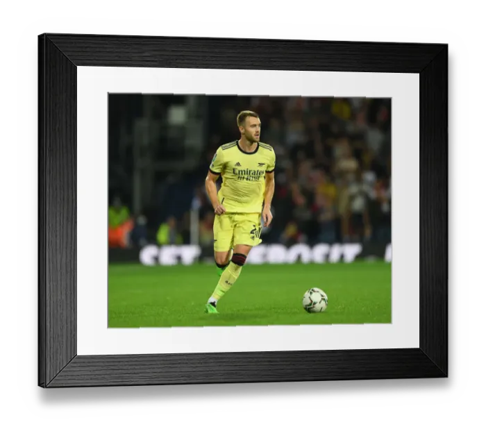 Framed Print : Calum Chambers Shines: Arsenal Triumphs Over West Bromwich Albion in Carabao Cup