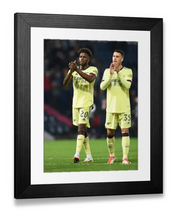 Framed Print : Arsenal's Nuno Tavares Celebrates Carabao Cup Victory with Fans