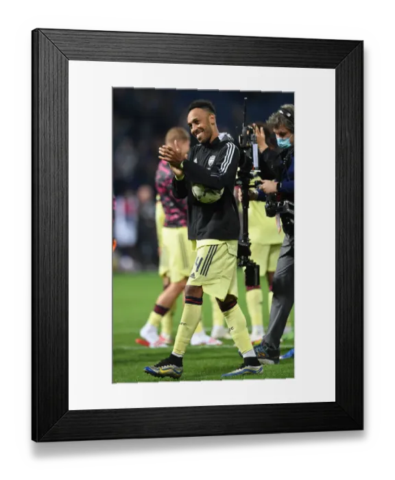 Framed Print : Arsenal's Aubameyang Scores Hat-Trick in Carabao Cup Victory Framed Print : Arsenal's Aubameyang Scores Hat-Trick in Carabao Cup Victory