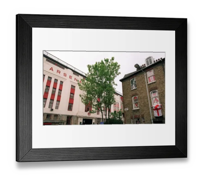 Framed Print : Arsenal's Victory: Arsenal Stadium, Highbury, London - Arsenal 4:2 Tottenham Hotspur, FA Premiership (2006) Framed Print : Arsenal's Victory: Arsenal Stadium, Highbury, London - Arsenal 4:2 Tottenham Hotspur, FA Premiership (2006)