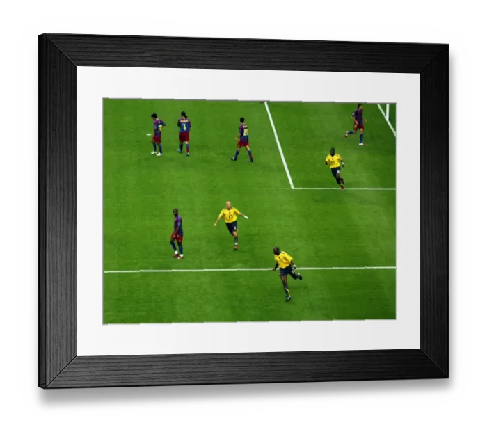 Framed Print : Sol Campbell celebrates scoring Arsenals 1st goal with Freddie Ljungberg Framed Print : Sol Campbell celebrates scoring Arsenals 1st goal with Freddie Ljungberg