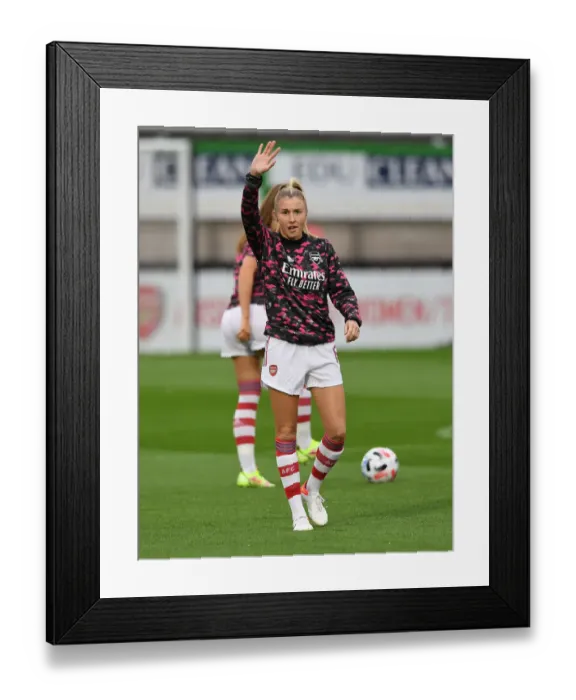 Framed Print : Arsenal Women vs Slavia Prague: Leah Williamson Leads the Charge in UEFA Women's Champions League Framed Print : Arsenal Women vs Slavia Prague: Leah Williamson Leads the Charge in UEFA Women's Champions League
