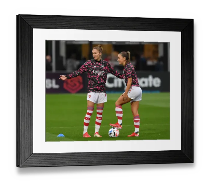 Framed Print : Arsenal Women vs Slavia Prague: Pre-Match Moment between Vivianne Miedema and Katie McCabe