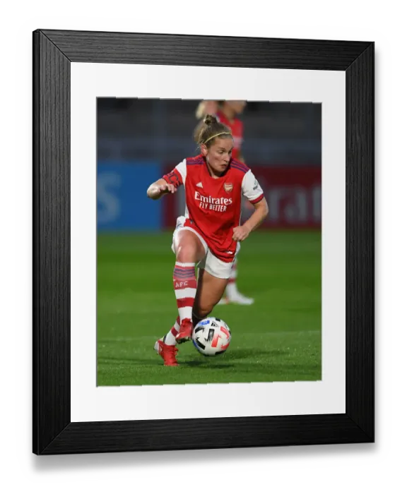 Framed Print : Arsenal's Kim Little in Action: Arsenal Women vs Slavia Prague - UEFA Women's Champions League 2021-22 Framed Print : Arsenal's Kim Little in Action: Arsenal Women vs Slavia Prague - UEFA Women's Champions League 2021-22