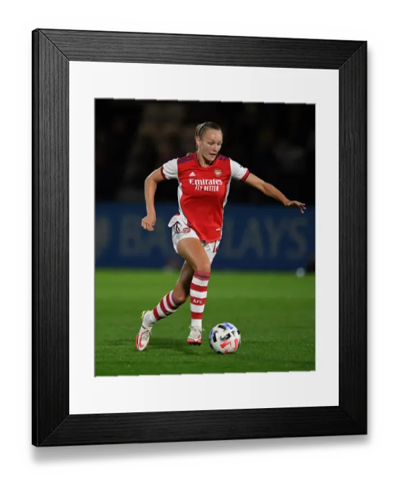 Framed Print : Arsenal Women vs Slavia Prague: Showdown in the UEFA Women's Champions League at Meadow Park