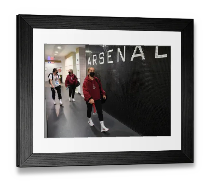 Framed Print : Arsenal Women vs Chelsea Women: Lia Walti Focuses Ahead of FA WSL Clash at Emirates Stadium