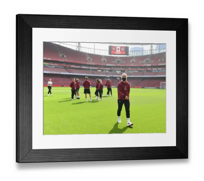 Framed Print : Arsenal's Lia Walti Prepares for FA WSL Showdown Against Chelsea at Emirates Stadium