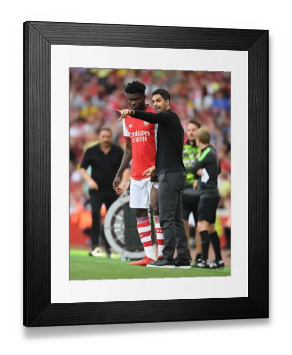 Framed Print : Arsenal Manager Mikel Arteta with Thomas Partey: Arsenal vs Norwich City, Premier League 2021-22