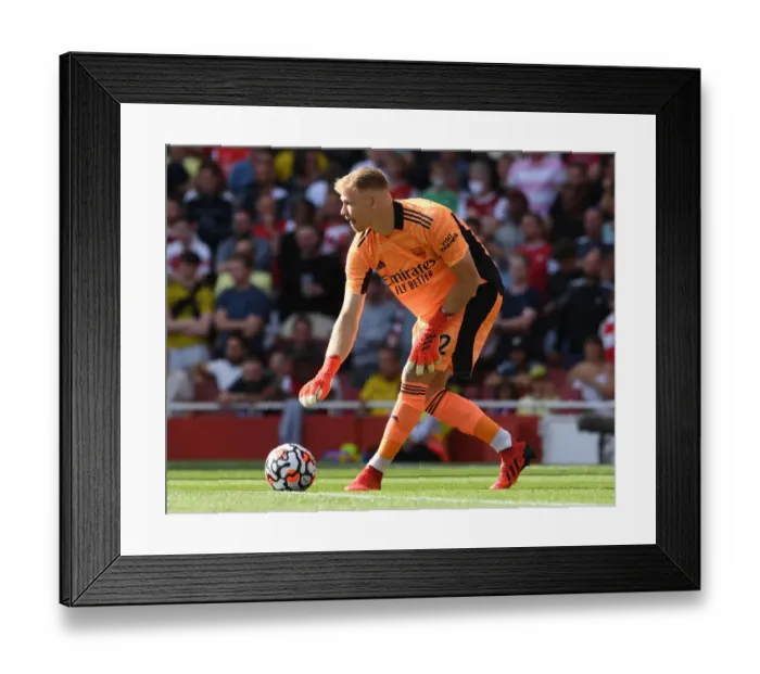 Framed Print : Arsenal's Aaron Ramsdale Stuns in Debut: Thrilling Performance Against Norwich City (2021-22) Framed Print : Arsenal's Aaron Ramsdale Stuns in Debut: Thrilling Performance Against Norwich City (2021-22)