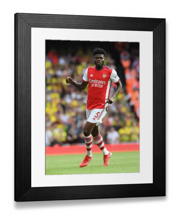 Framed Print : Thomas Partey in Action: Arsenal vs Norwich City, Premier League 2021-22