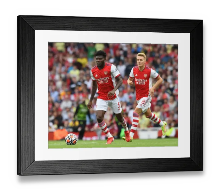 Framed Print : Thomas Partey in Action: Arsenal vs Norwich City, Premier League 2021-22