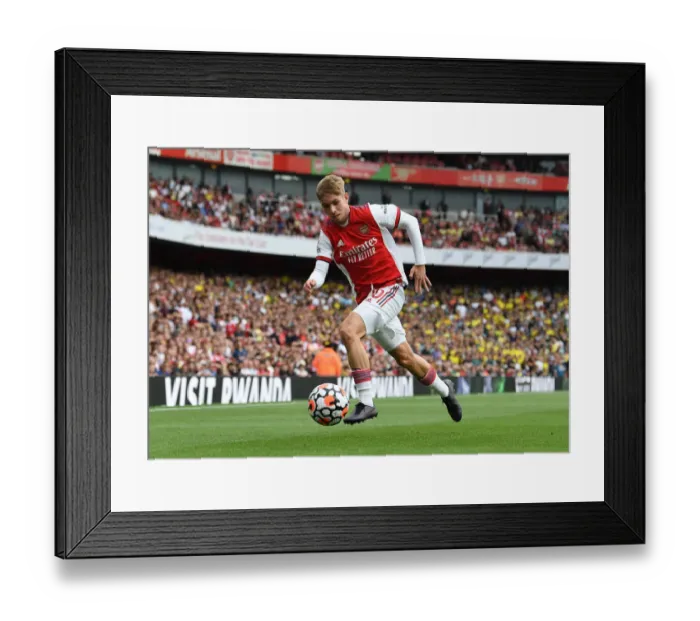 Framed Print : Emile Smith Rowe Stars: Arsenal's Dominance Over Norwich City Framed Print : Emile Smith Rowe Stars: Arsenal's Dominance Over Norwich City