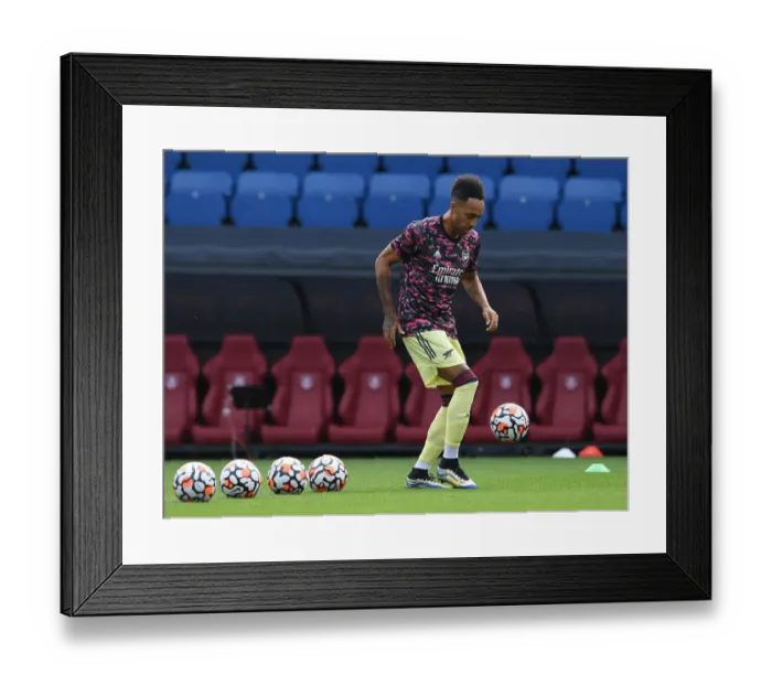Framed Print : Arsenal's Aubameyang Prepares for Burnley Clash: Premier League 2021-22