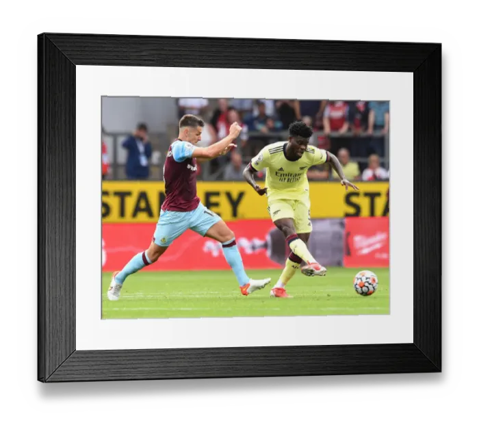 Framed Print : Arsenal vs Burnley: Premier League Showdown at Turf Moor (2021-22) Framed Print : Arsenal vs Burnley: Premier League Showdown at Turf Moor (2021-22)