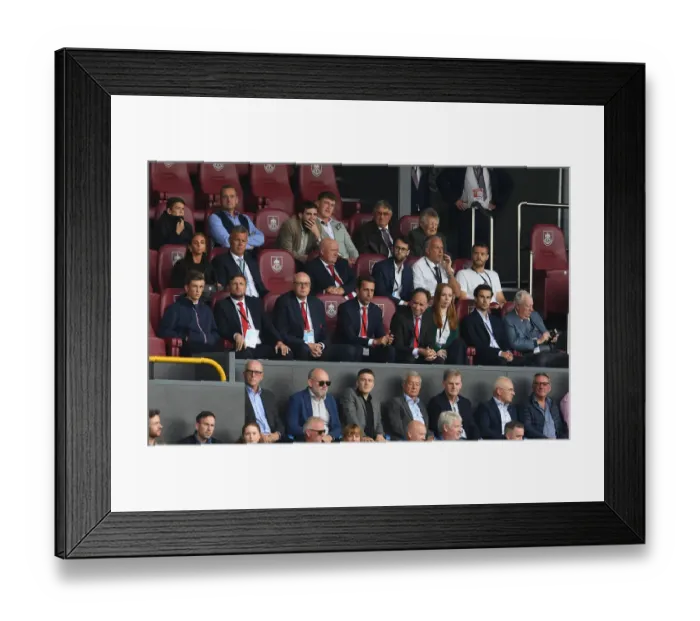 Framed Print : Arsenal vs Burnley: Premier League Showdown at Turf Moor (2021-22)