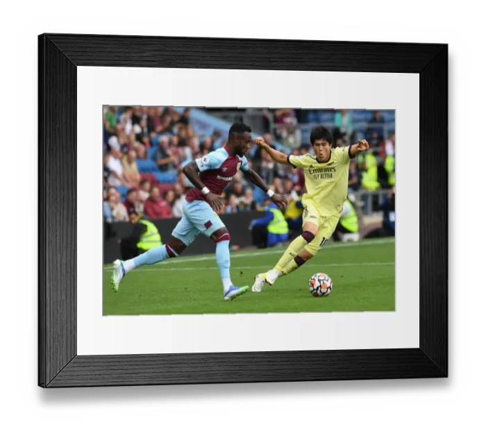 Framed Print : Arsenal vs Burnley: Premier League Showdown at Turf Moor (2021-22)