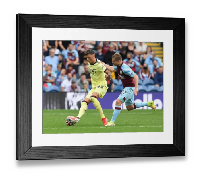Framed Print : Arsenal vs Burnley: Premier League Clash at Turf Moor (September 2021) Framed Print : Arsenal vs Burnley: Premier League Clash at Turf Moor (September 2021)