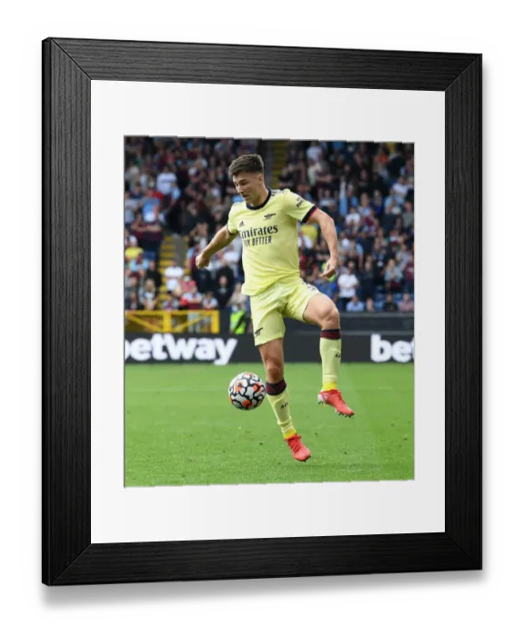 Framed Print : Premier League Showdown: Arsenal vs. Burnley at Turf Moor (September 2021) Framed Print : Premier League Showdown: Arsenal vs. Burnley at Turf Moor (September 2021)