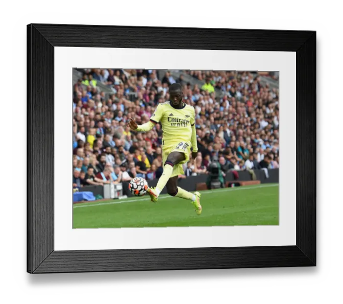 Framed Print : Burnley vs Arsenal: Premier League Showdown at Turf Moor (2021-22) Framed Print : Burnley vs Arsenal: Premier League Showdown at Turf Moor (2021-22)