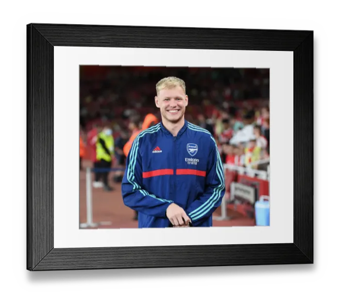 Framed Print : Arsenal's Aaron Ramsdale Gears Up for Carabao Cup Showdown Against AFC Wimbledon