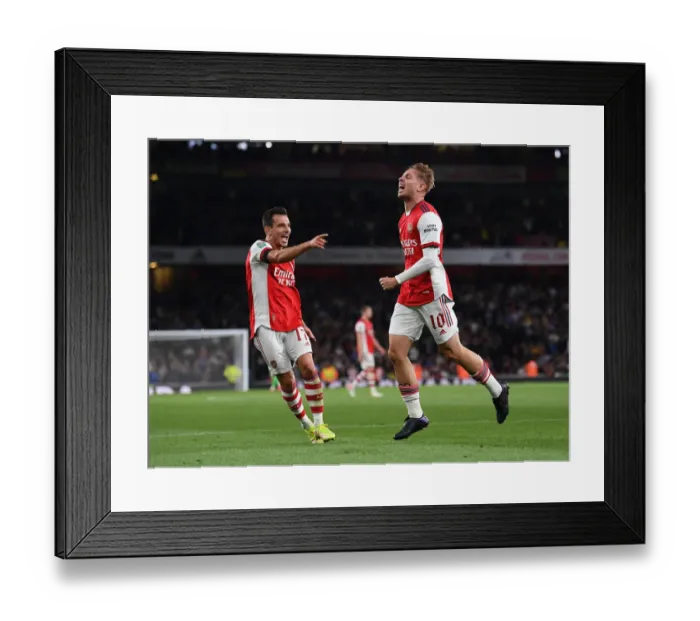 Framed Print : Emile Smith Rowe Scores His Second Goal: Arsenal Advances in Carabao Cup