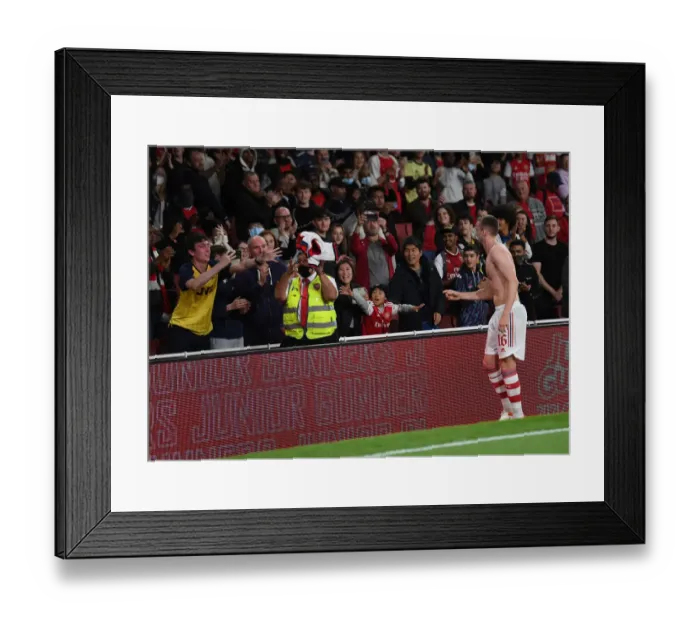 Framed Print : Arsenal's Rob Holding Shirts It Out: Arsenal v AFC Wimbledon, Carabao Cup 2021