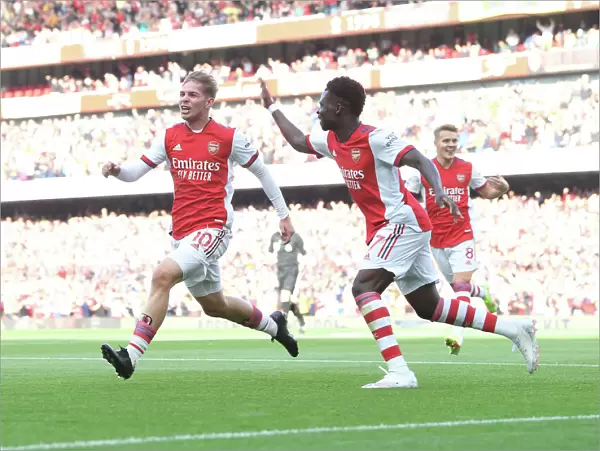 Arsenal's Smith Rowe and Saka Celebrate First Goal Against Tottenham in 2021-22 Premier League