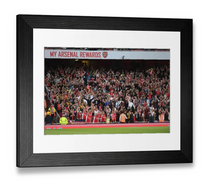 Framed Print : Passionate Arsenal Fans at Emirates Stadium: Arsenal vs. Tottenham in the Premier League (2021-22)