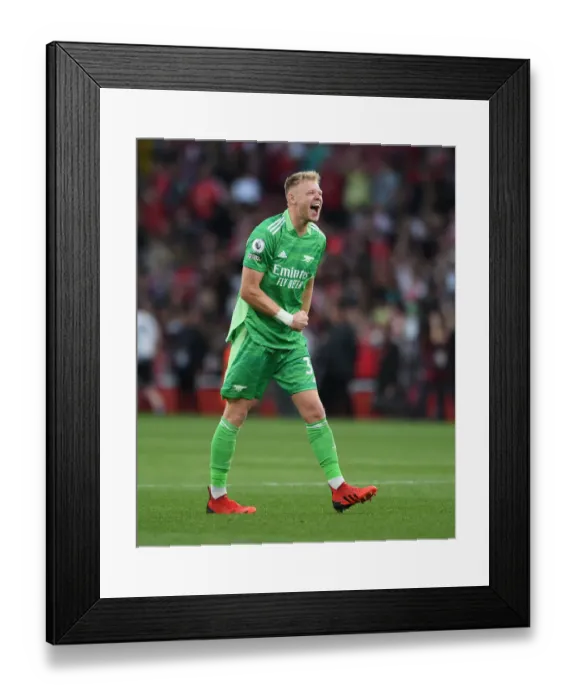 Framed Print : Ramsdale's Heroic Save: Arsenal Edge Past Tottenham in Derby Showdown Framed Print : Ramsdale's Heroic Save: Arsenal Edge Past Tottenham in Derby Showdown