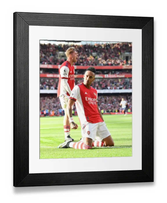 Framed Print : Aubameyang's Brace: Arsenal Edge Past Tottenham 2-1 (2021-22 Premier League)