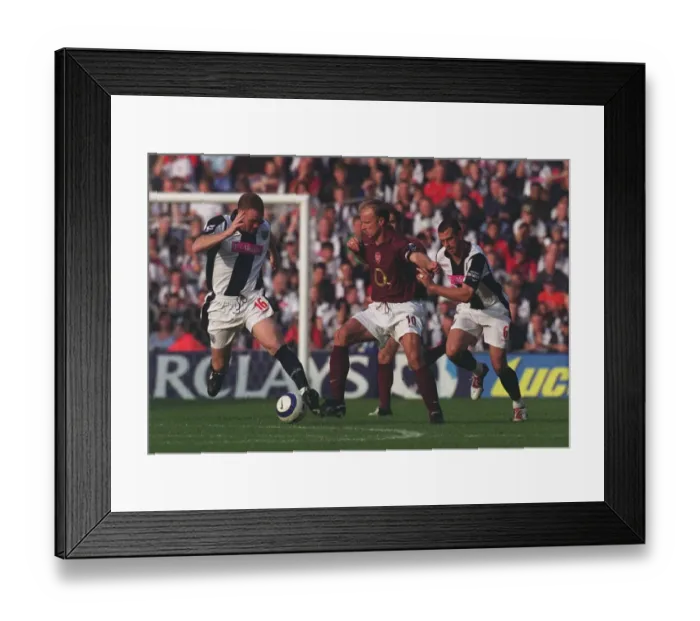 Framed Print : Dennis Bergkamp (Arsenal) Steve Watson (WBA). West Bromwich Albion 2: 1 Arsenal Framed Print : Dennis Bergkamp (Arsenal) Steve Watson (WBA). West Bromwich Albion 2: 1 Arsenal