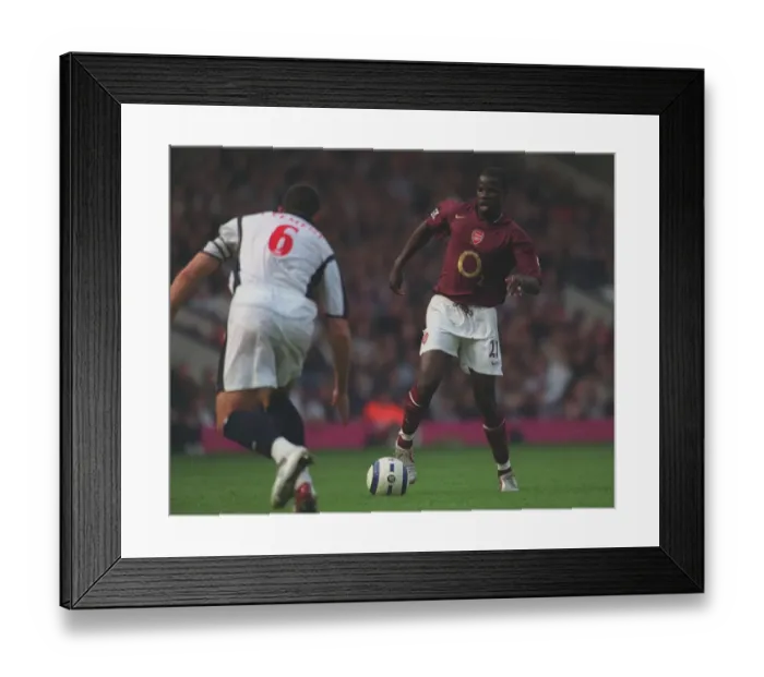 Framed Print : Emmanuel Eboue (Arsenal) Neil Clement (WBA). West Bromwich Albion 2: 1 Arsenal Framed Print : Emmanuel Eboue (Arsenal) Neil Clement (WBA). West Bromwich Albion 2: 1 Arsenal