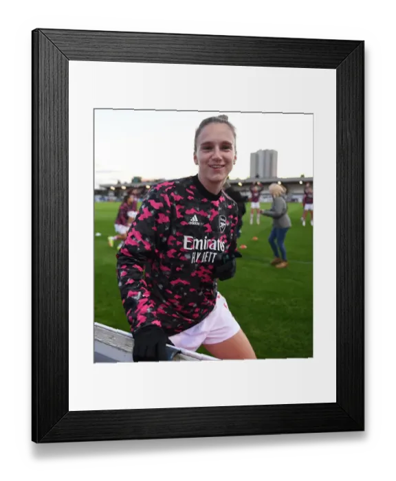 Framed Print : Vivianne Miedema (Arsenal) warms up before the match. Arsenal Womens 5