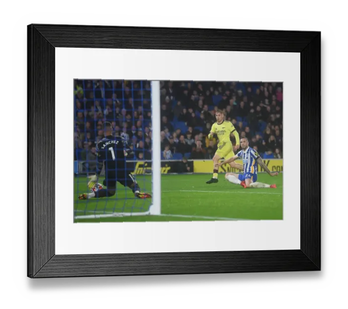 Framed Print : Brighton vs Arsenal: Emile Smith Rowe's Shot Saved by Robert Sanchez Framed Print : Brighton vs Arsenal: Emile Smith Rowe's Shot Saved by Robert Sanchez