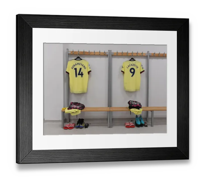 Framed Print : Arsenal Stars Aubameyang and Lacazette Prepare for Brighton Clash (2021-22)