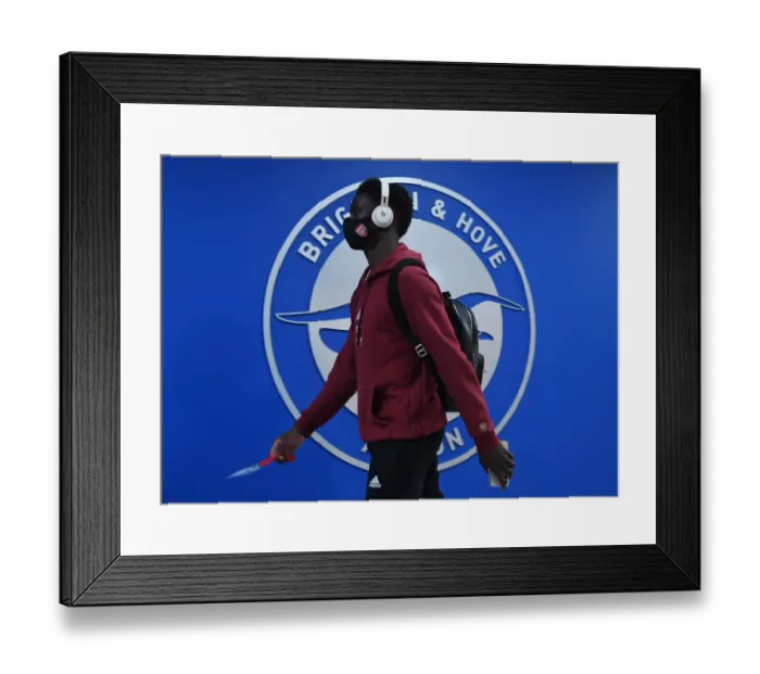 Framed Print : Arsenal's Readiness: Bukayo Saka Gears Up for Arsenal vs. Brighton & Hove Albion, Premier League 2021-22