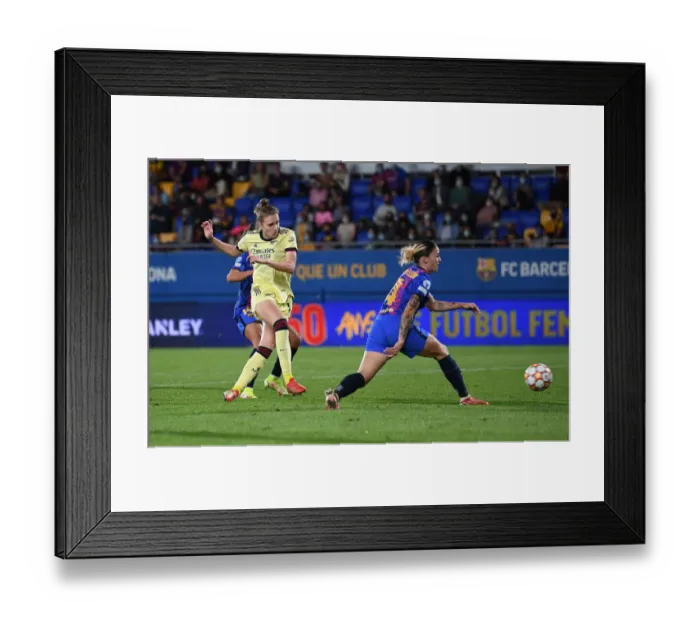 Framed Print : Vivianne Miedema Faces Off Against Barcelona: Arsenal Women's UEFA Champions League Clash